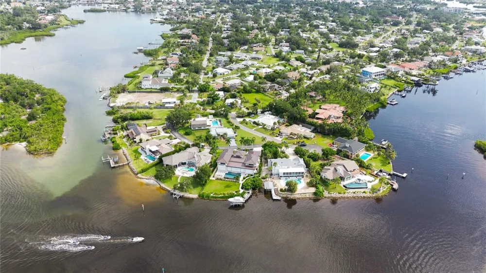 435 NOKOMIS AVENUE S #312 Venice, FL 34285