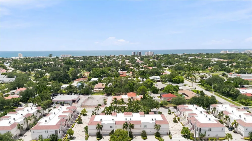 435 NOKOMIS AVENUE S #312 Venice, FL 34285