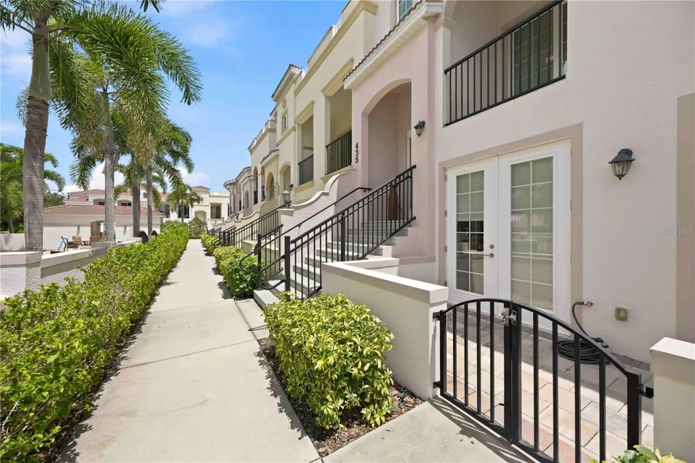 435 NOKOMIS AVENUE S #312 Venice, FL 34285