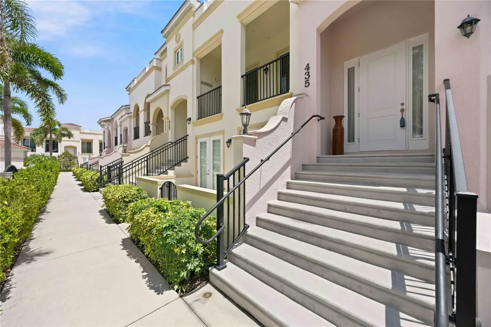 435 NOKOMIS AVENUE S #312 Venice, FL 34285