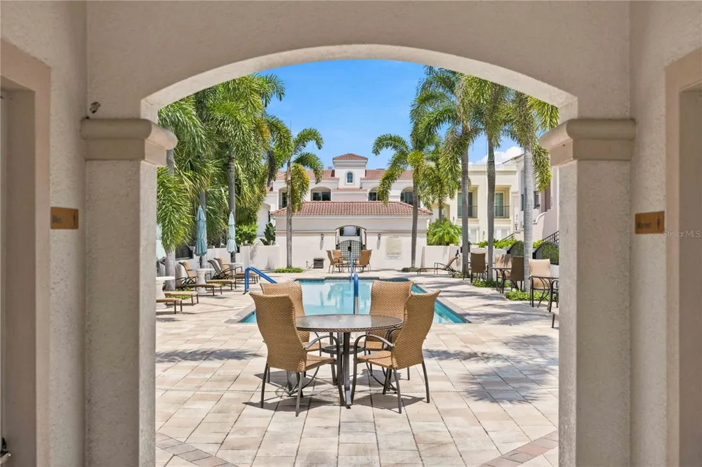 435 NOKOMIS AVENUE S #312 Venice, FL 34285