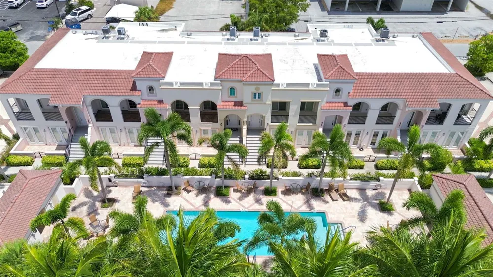 435 NOKOMIS AVENUE S #312 Venice, FL 34285