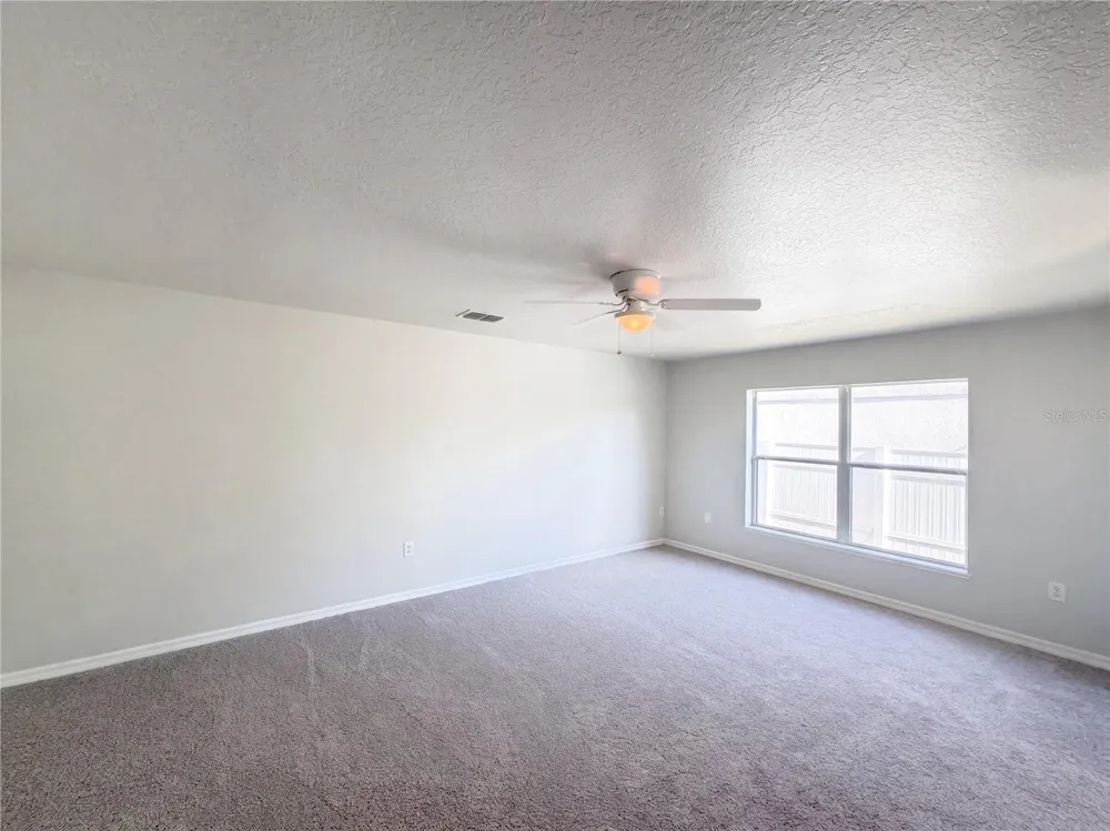5604 ROYAL HILLS DRIVE Winter Haven, FL 33881