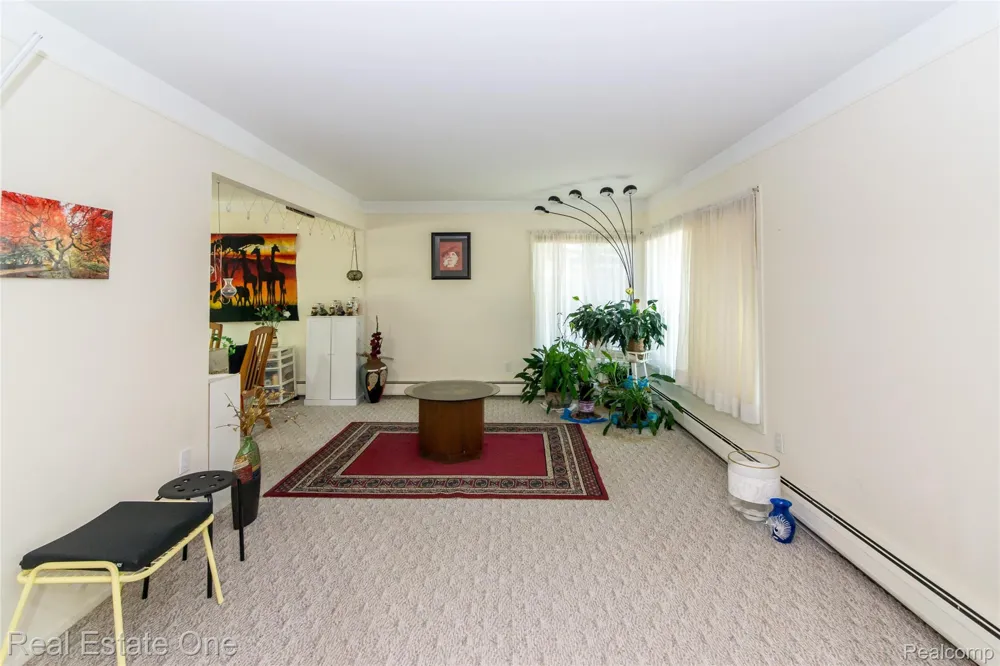 30290 Old Stream Street Southfield City, MI 48076