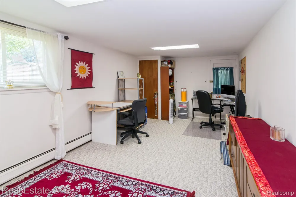30290 Old Stream Street Southfield City, MI 48076