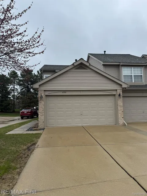 43971 Stoney Lane