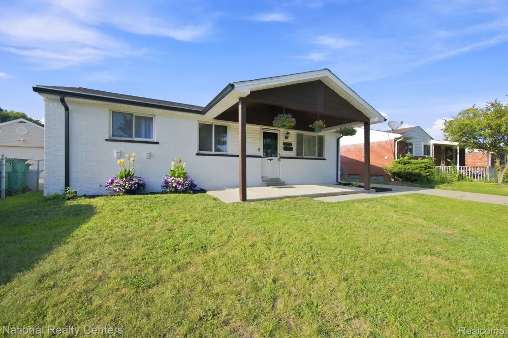 38030 Westvale Street Romulus City, MI 48174