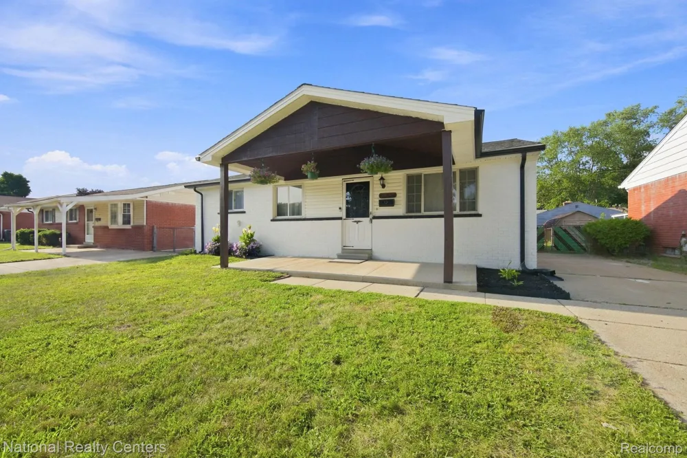 38030 Westvale Street Romulus City, MI 48174