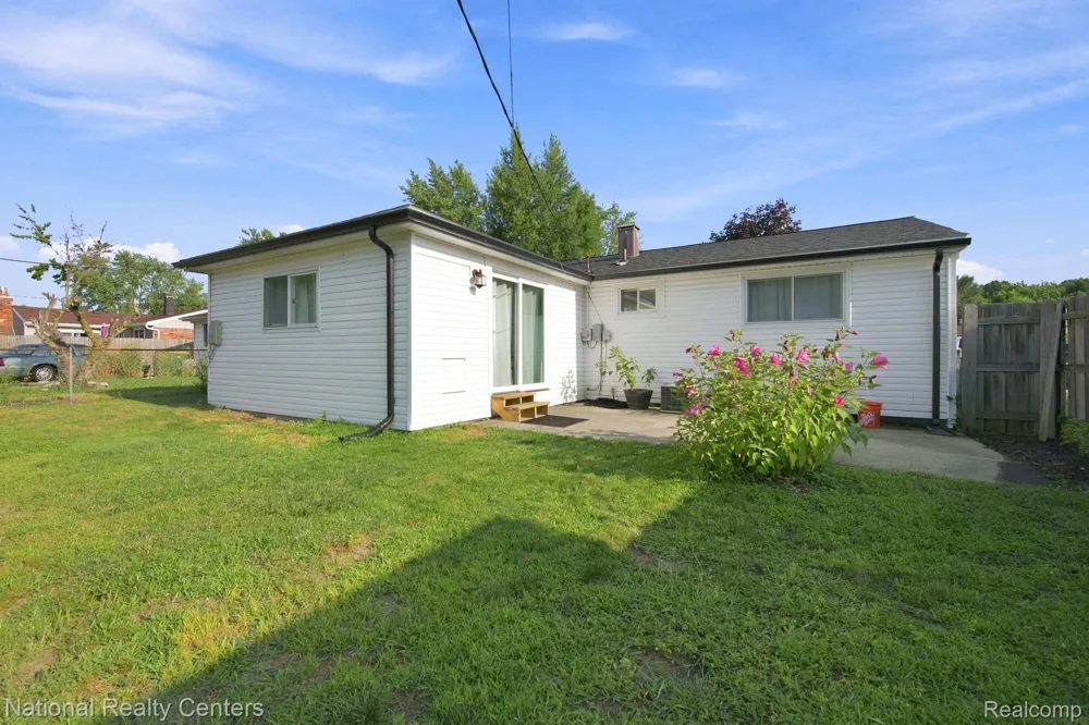 38030 Westvale Street Romulus City, MI 48174