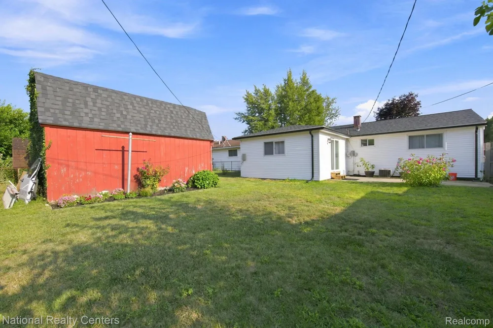 38030 Westvale Street Romulus City, MI 48174