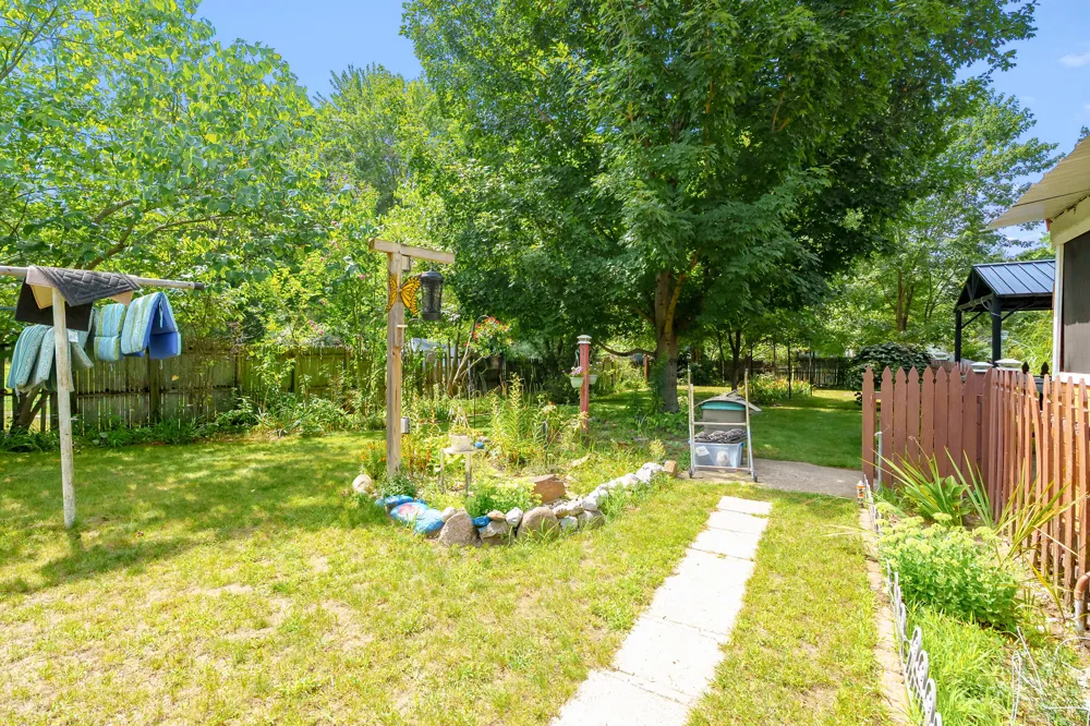 53683 Co Rd 388 Columbia Township, MI 49056