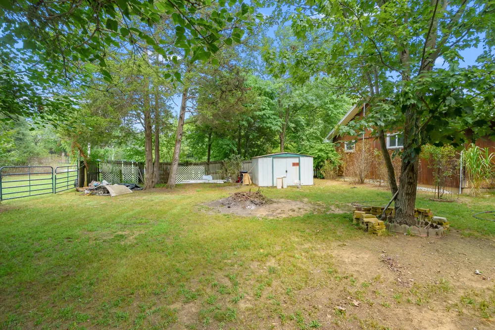 53683 Co Rd 388 Columbia Township, MI 49056