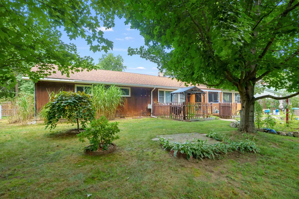 53683 Co Rd 388 Columbia Township, MI 49056