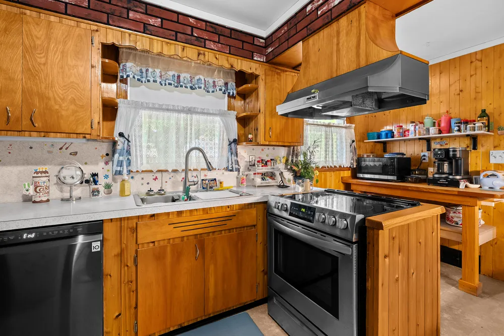 53683 Co Rd 388 Columbia Township, MI 49056