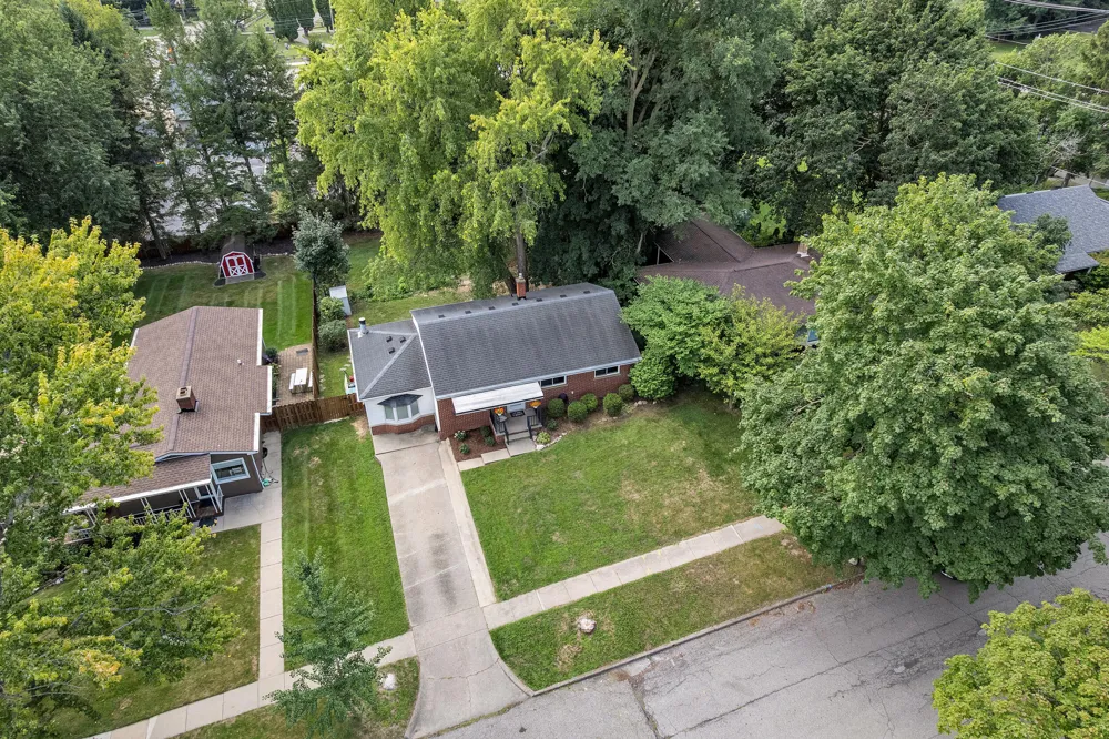 217 W McKay Street Saline City, MI 48176