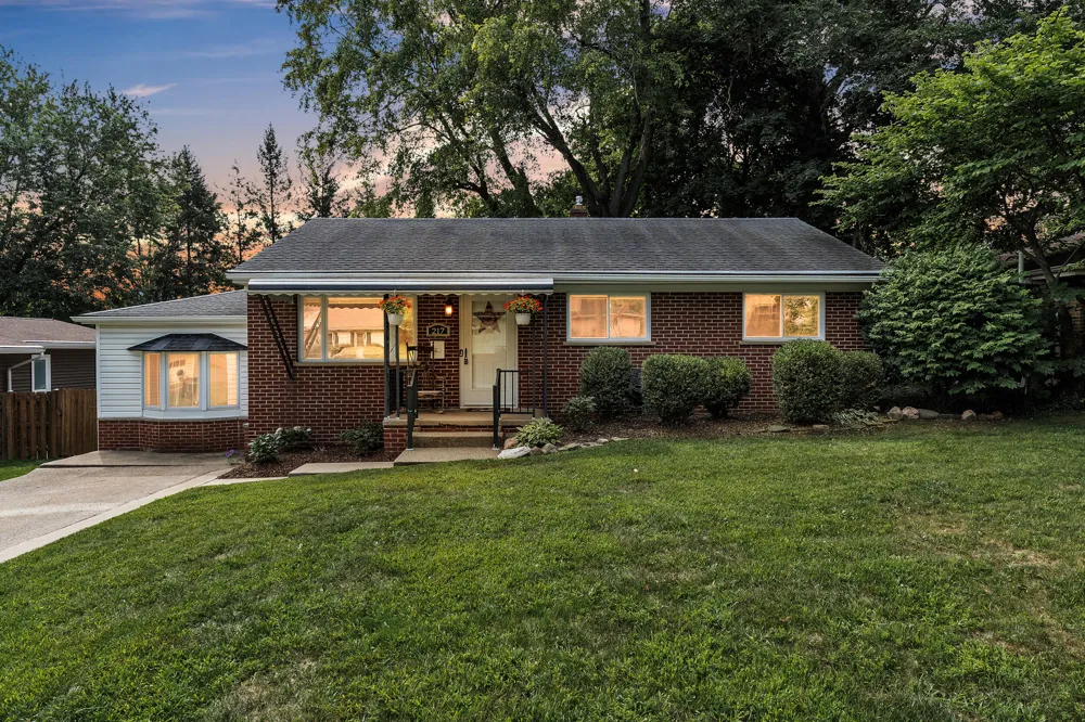 217 W McKay Street Saline City, MI 48176