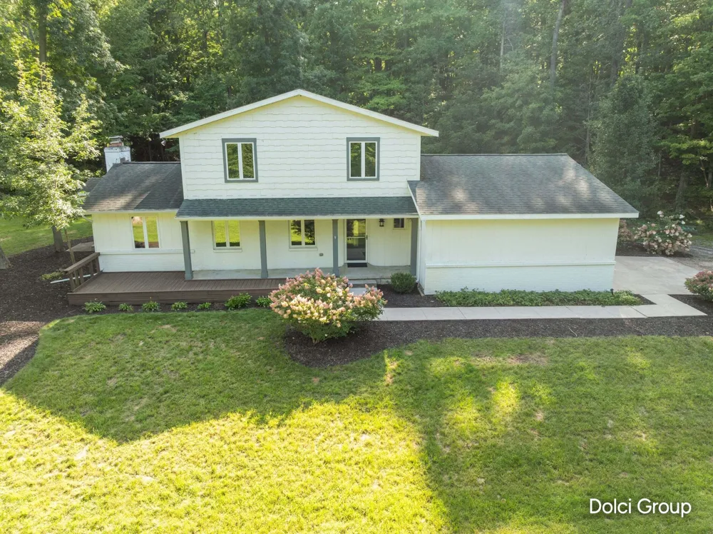 2198 Trillium Lane NW Tallmadge Charter Township, MI 49534