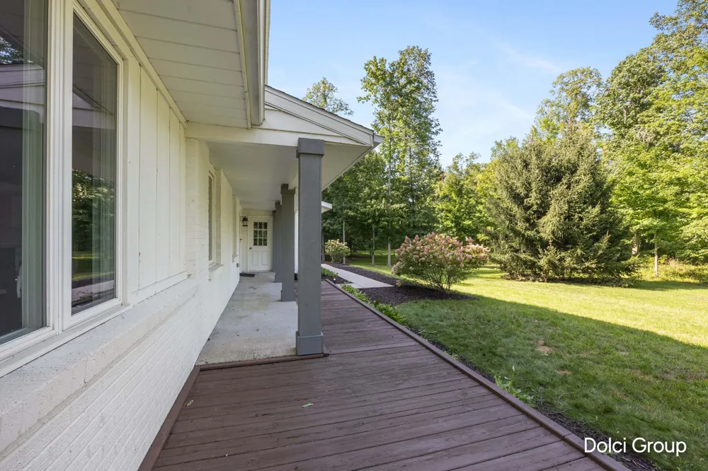 2198 Trillium Lane NW Tallmadge Charter Township, MI 49534