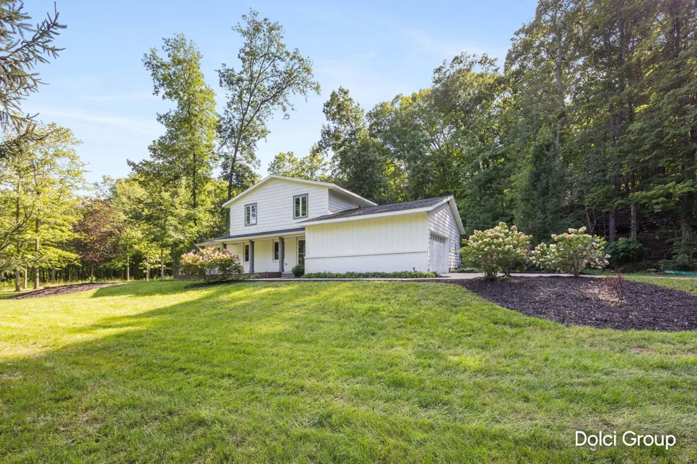2198 Trillium Lane NW Tallmadge Charter Township, MI 49534