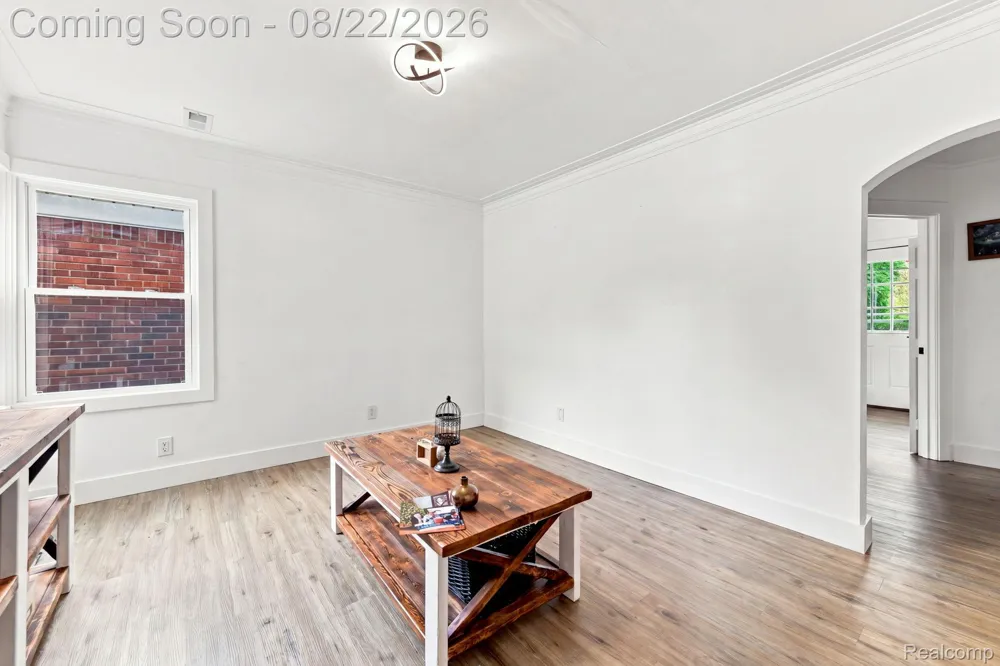 21625 Trombly Street St Clair Shores City, MI 48080