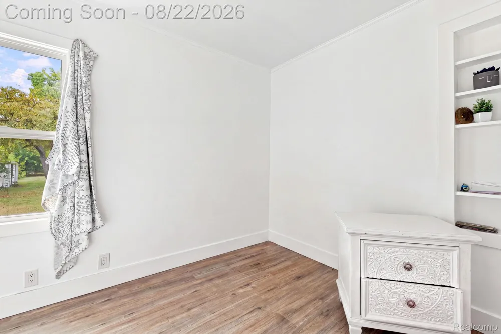 21625 Trombly Street St Clair Shores City, MI 48080