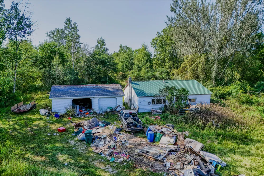 22850 V DRIVE Lee Township, MI 49076