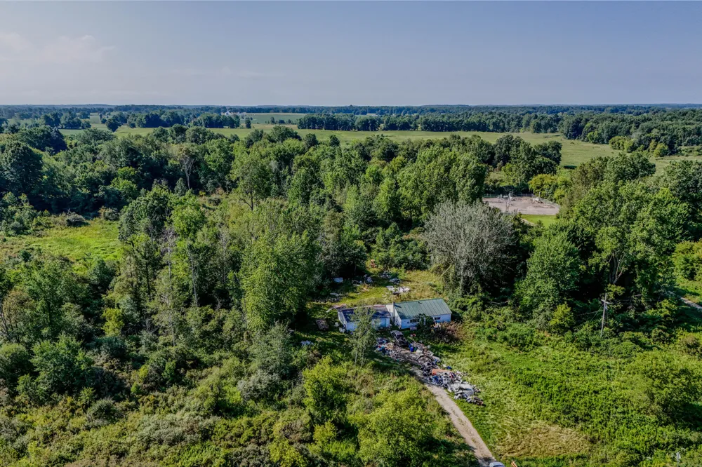 22850 V DRIVE Lee Township, MI 49076