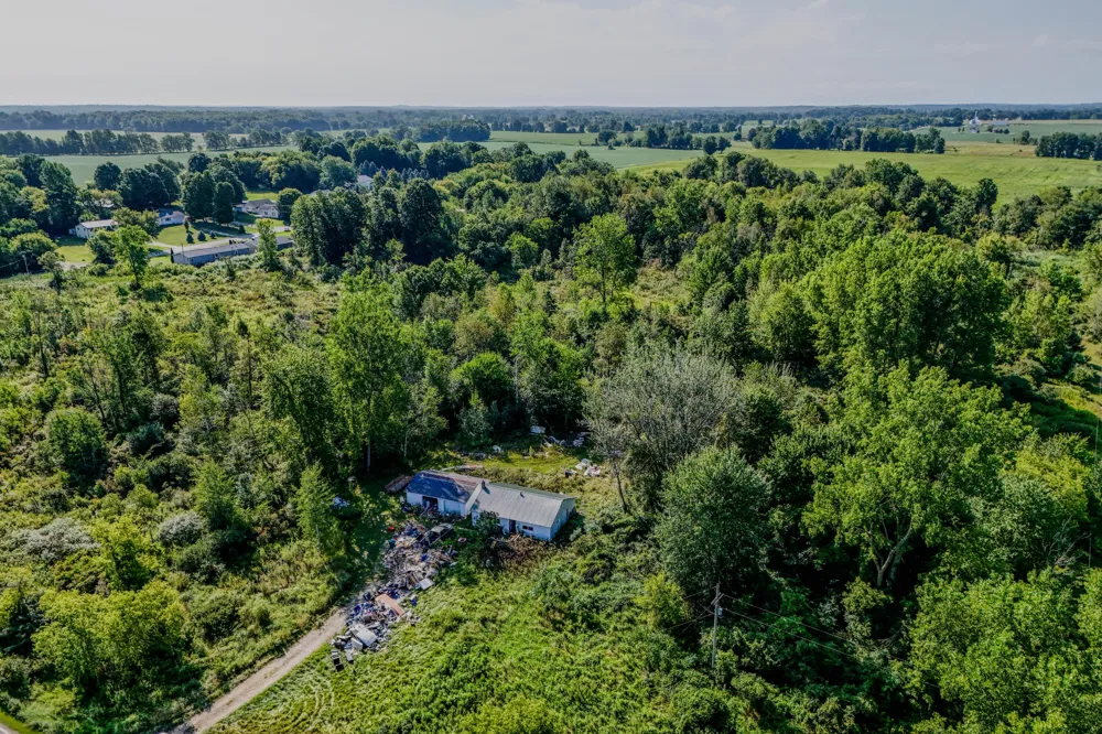 22850 V DRIVE Lee Township, MI 49076