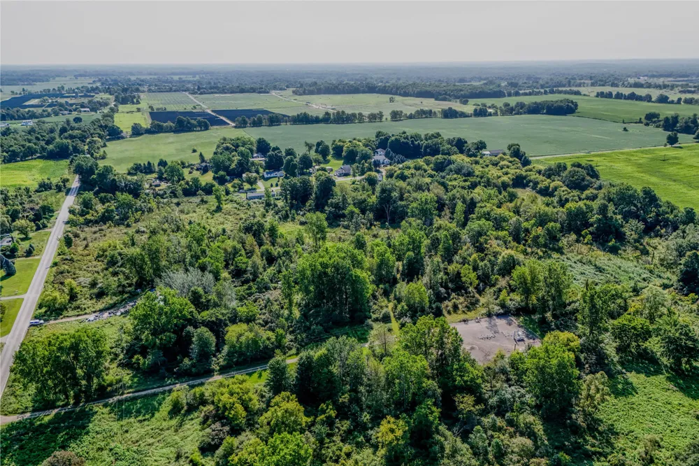 22850 V DRIVE Lee Township, MI 49076