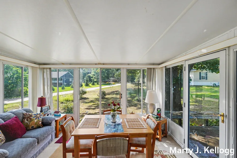 2511 S Fawn Avenue Big Prairie Township, MI 49349
