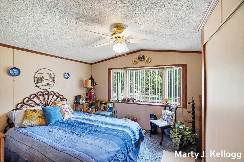2511 S Fawn Avenue Big Prairie Township, MI 49349