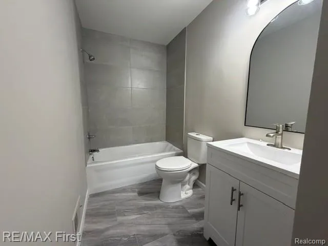 4225 Grace Avenue Wayne City, MI 48184