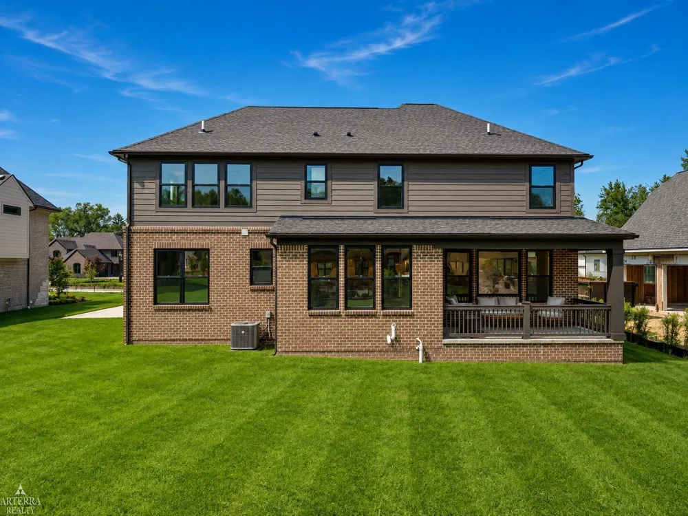 11961 Encore Court Shelby Charter Township, MI 48315