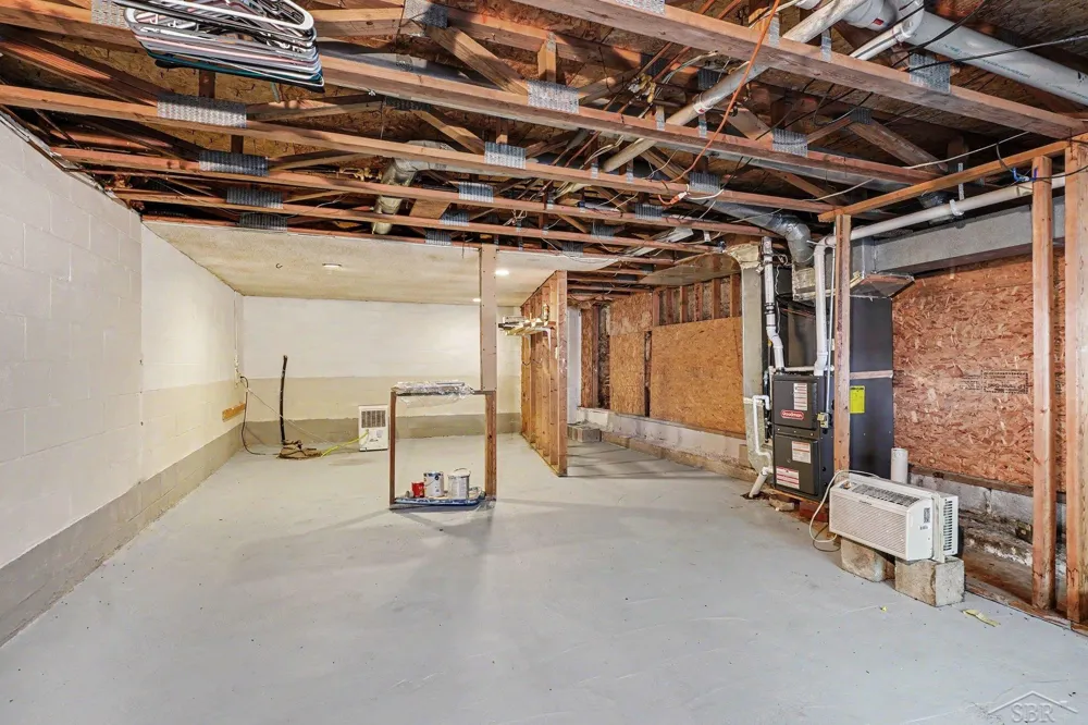 800 S Center Road Saginaw Charter Township, MI 48638