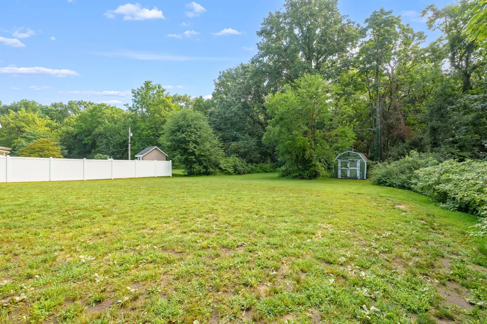 5095 W Donna Drive Lincoln Charter Township, MI 49127