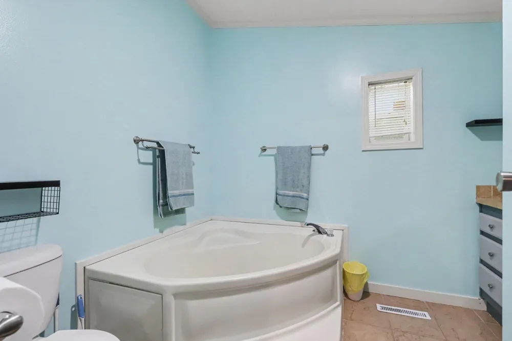 1695 Quaker Avenue Portage City, MI 49024