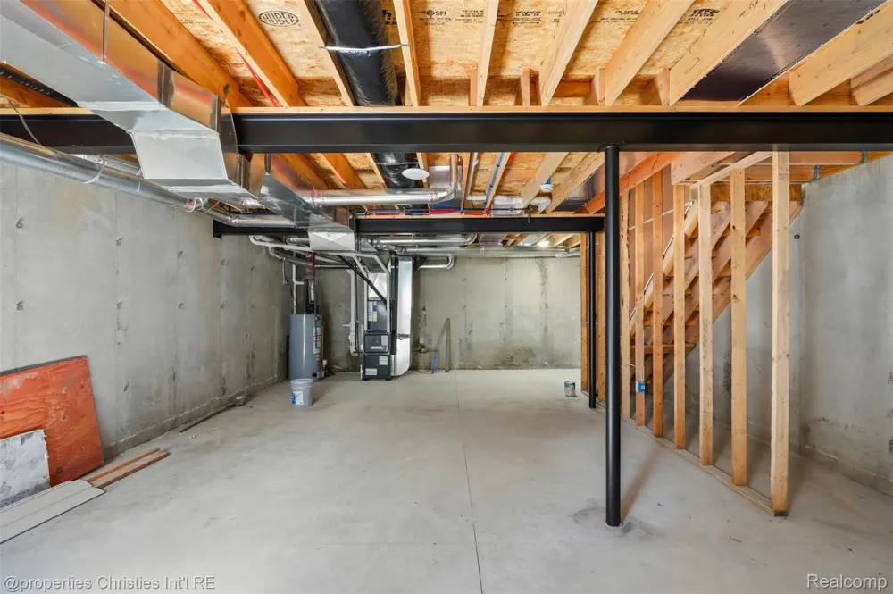 27824 Groveland Street Madison Heights City, MI 48071