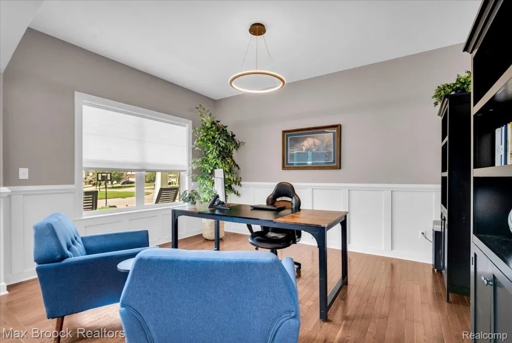 417 Napa Valley Drive Milford Charter Township, MI 48381