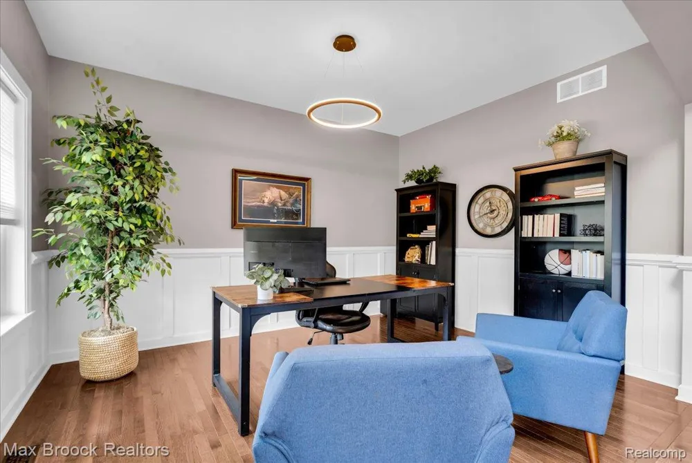 417 Napa Valley Drive Milford Charter Township, MI 48381