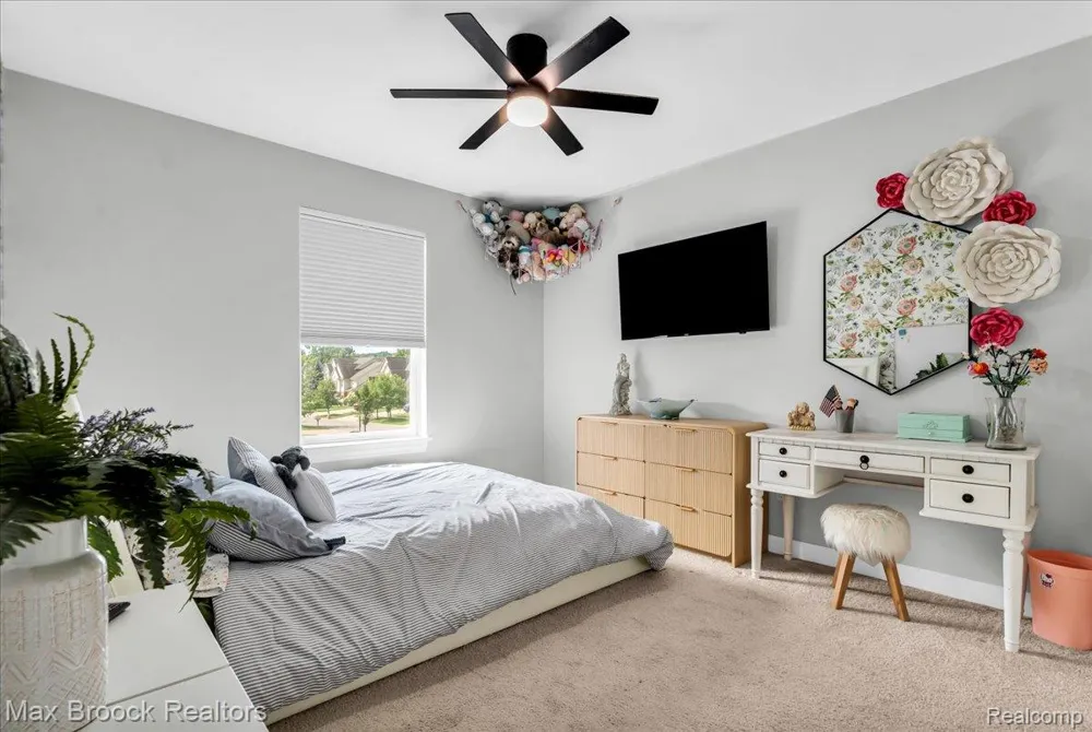 417 Napa Valley Drive Milford Charter Township, MI 48381