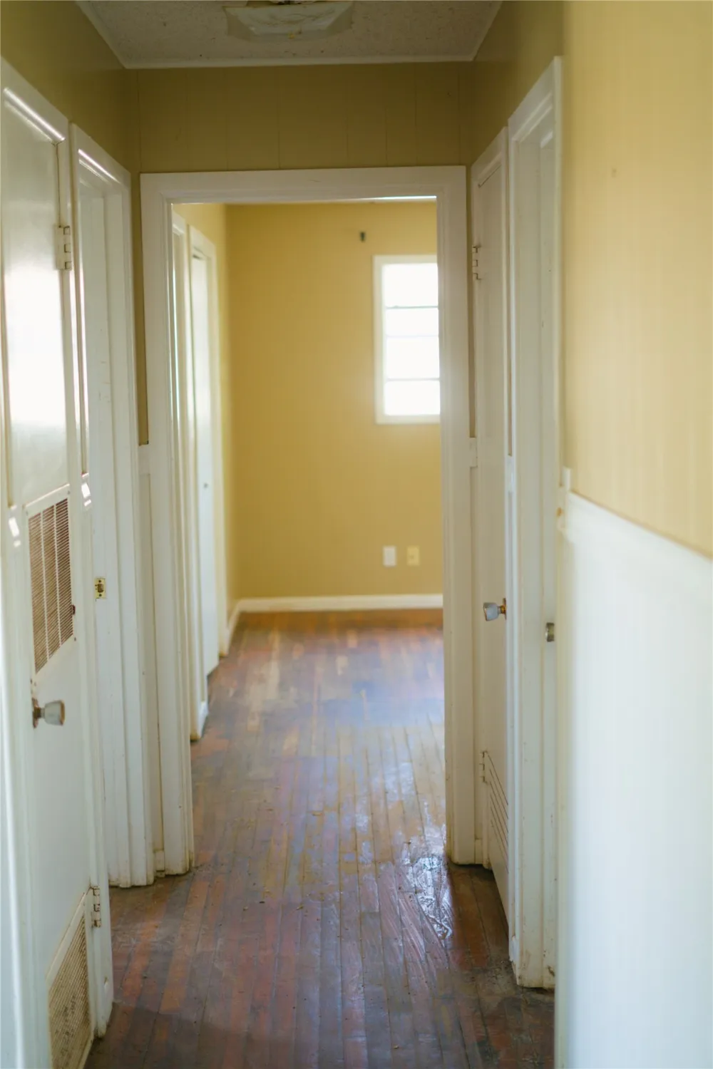 2007 W Commerce Street San Saba, TX 76877