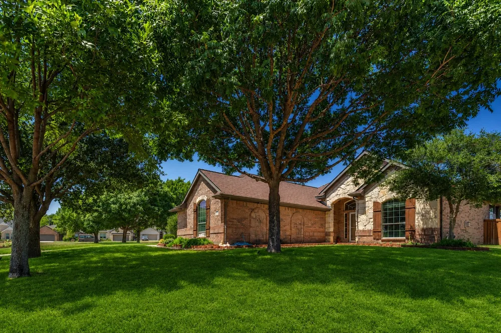 101 Indian Paint Drive Justin, TX 76247