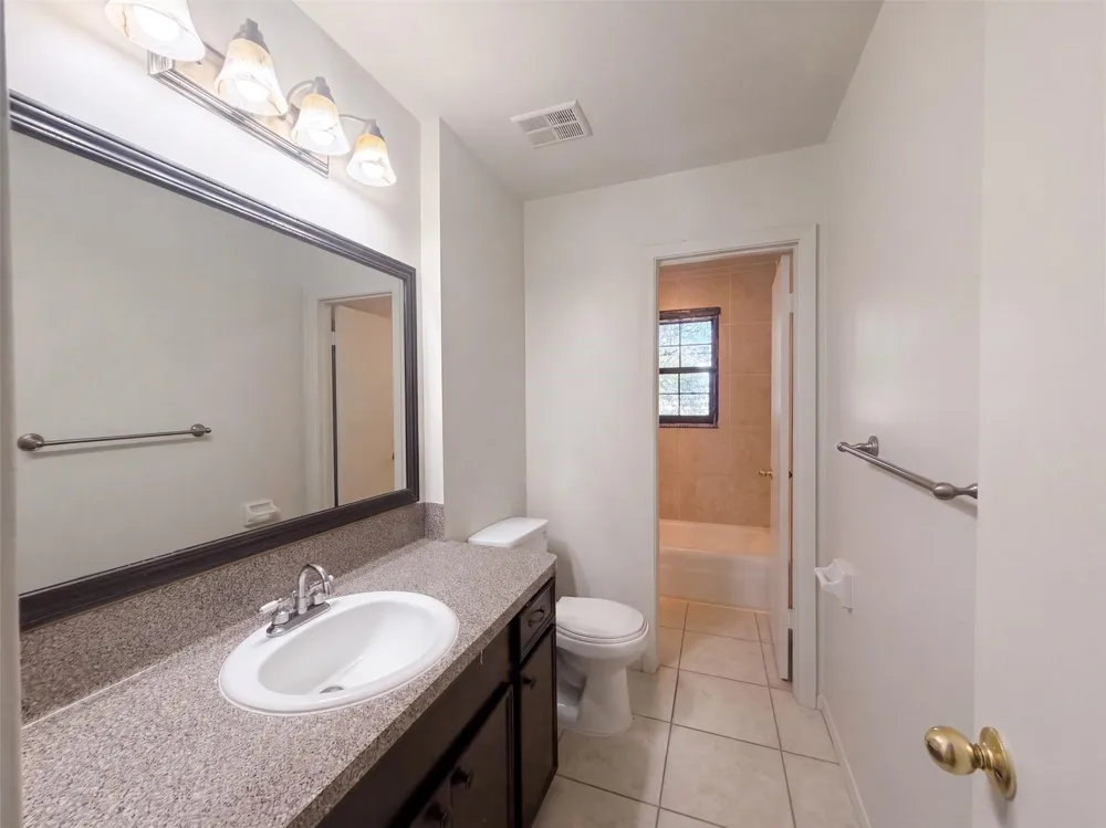 3506 Oxford Road Alvin, TX 77511