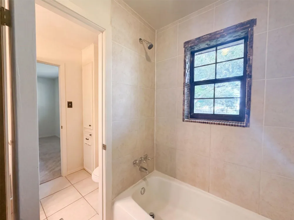 3506 Oxford Road Alvin, TX 77511