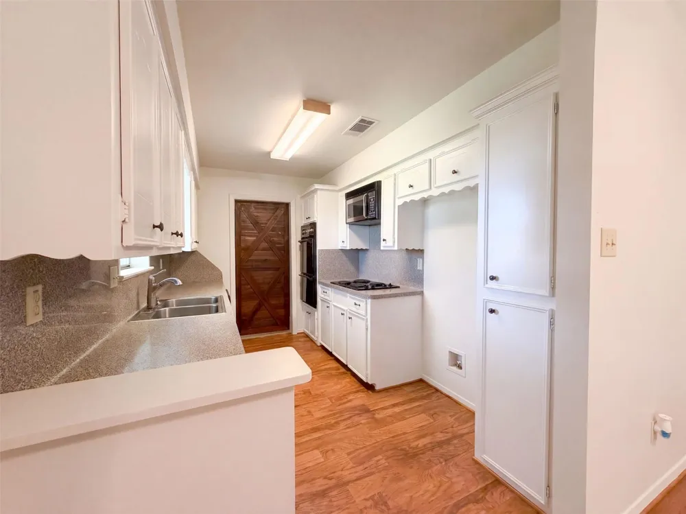 3506 Oxford Road Alvin, TX 77511