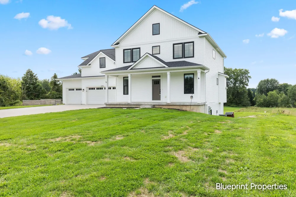 6755 Alto Farm Lane Alto, MI 49302