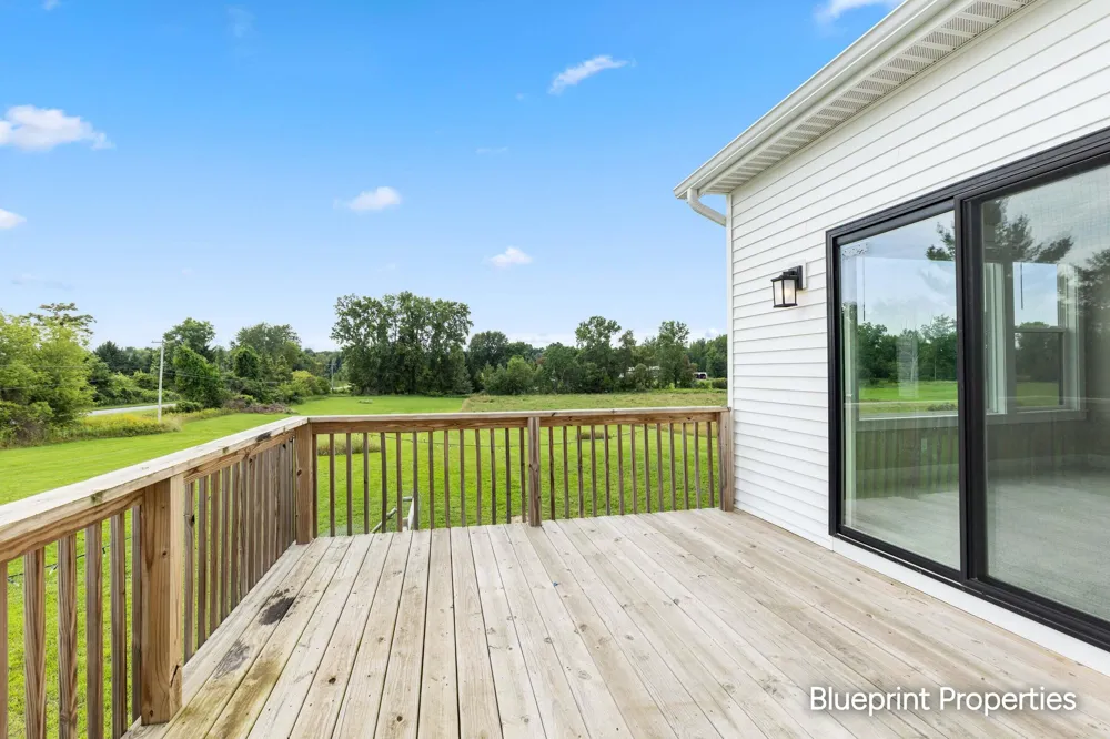 6755 Alto Farm Lane Alto, MI 49302