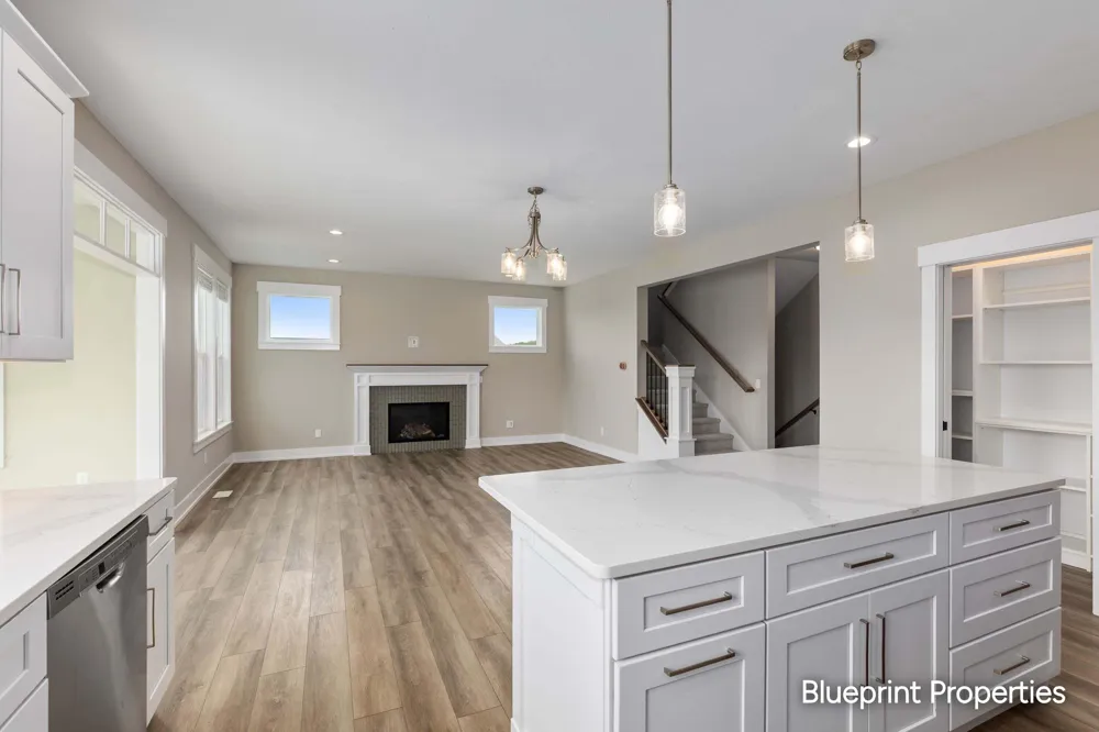 6755 Alto Farm Lane Alto, MI 49302
