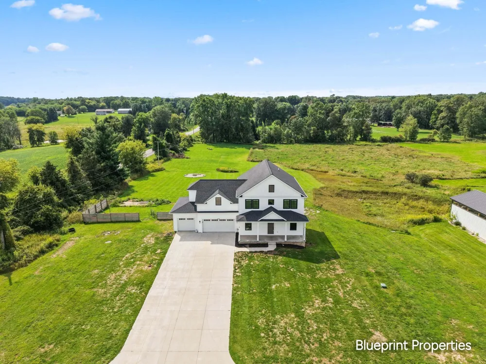 6755 Alto Farm Lane Alto, MI 49302