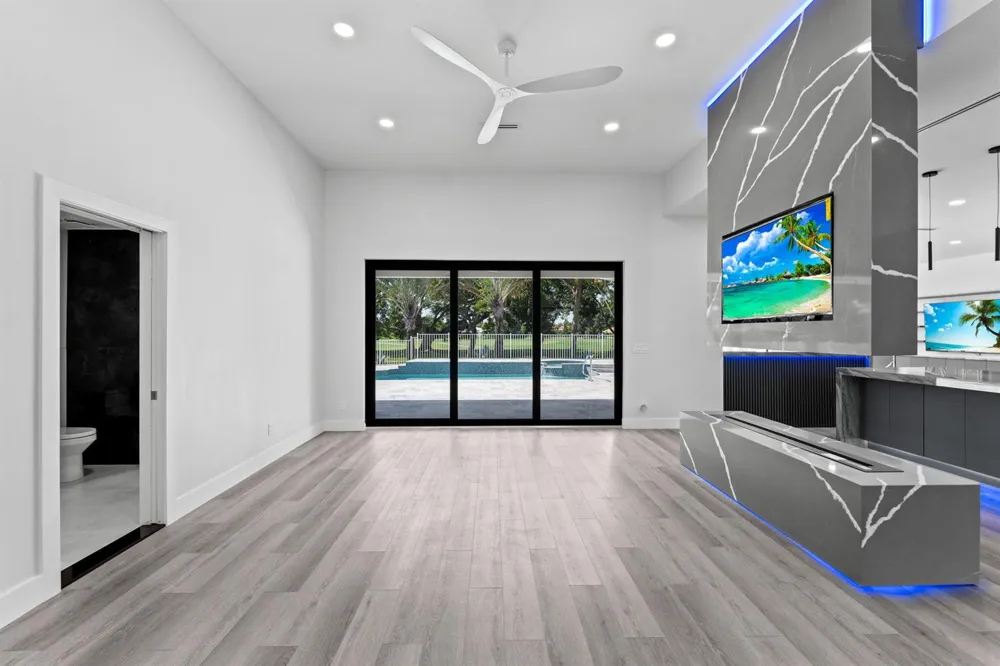 11690 STONEHAVEN WAY West Palm Beach, FL 33412